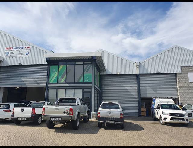 287M² FACTORY RENTED IN SAXENBURG PARK 2